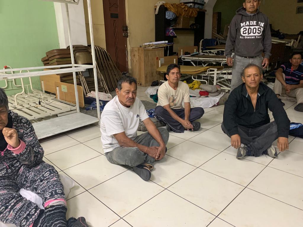 Grupo de los que se albergan en la Misión